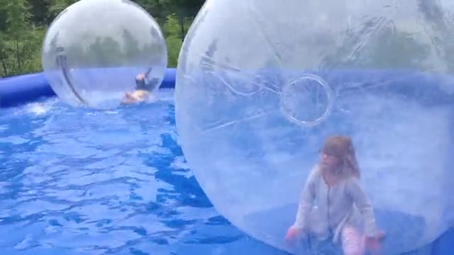BULLE géante jeu gonflable flotte sur l'eau ou décoration